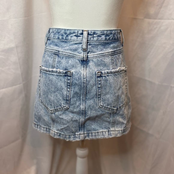 Abercrombie and Fitch Acid Wash Denim Mini Skirt Size 2 - Picture 5 of 10